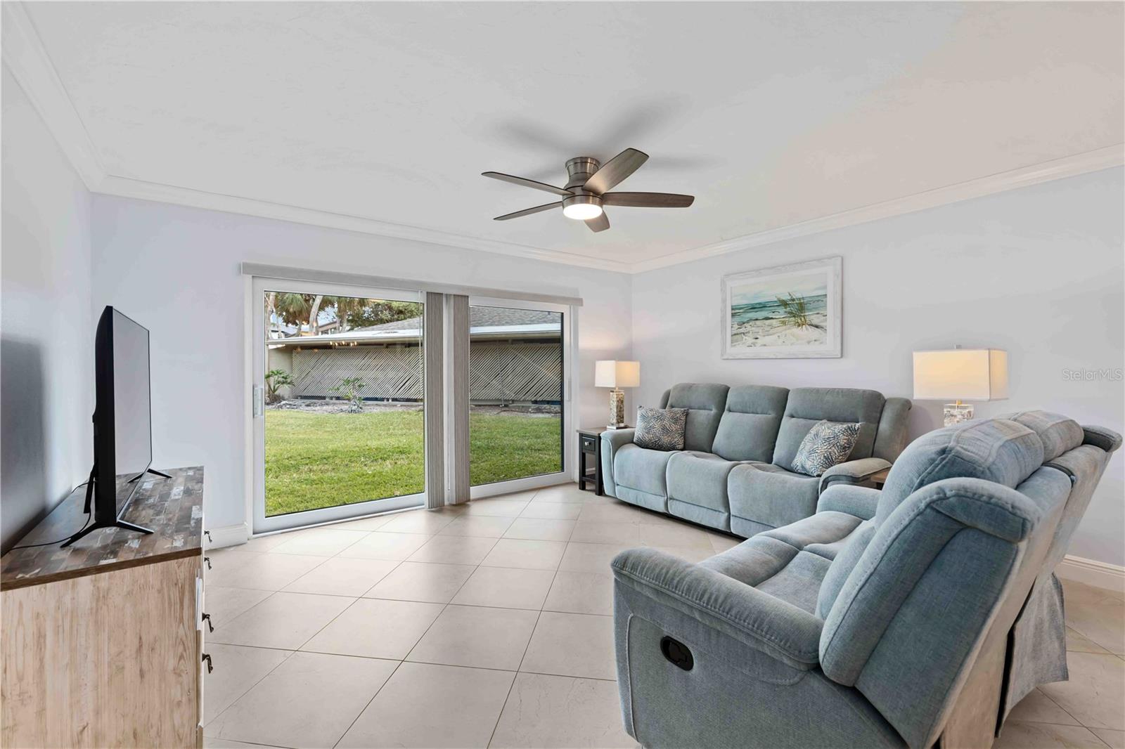 THE BANYAN BAY CLUB - Residential