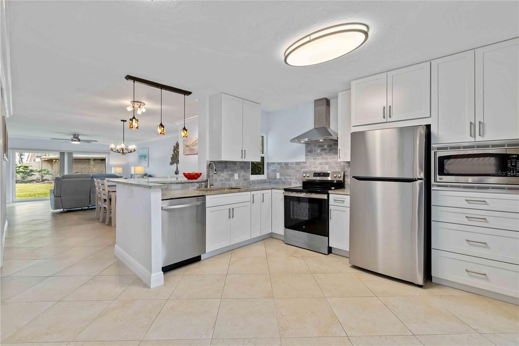 Photo of 5260 Gulf Of Mexico Drive #401, Longboat Key, FL 34228 (MLS # A4675930)