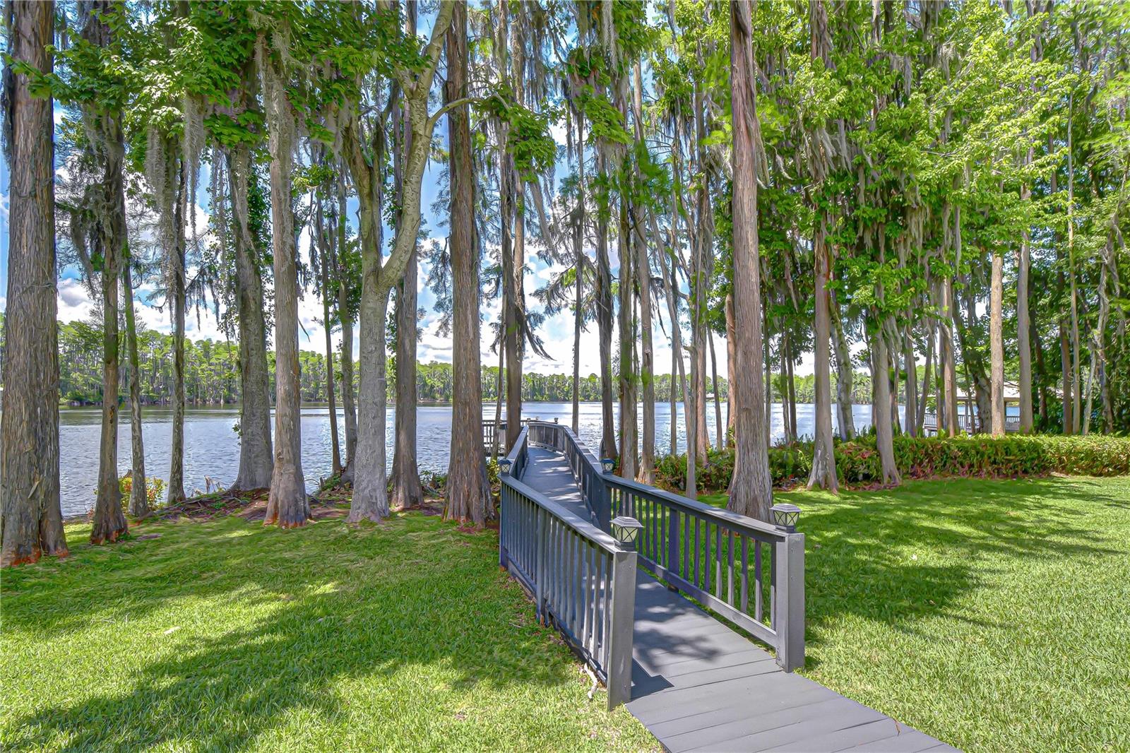 PASCO SUNSET LAKES - Residential