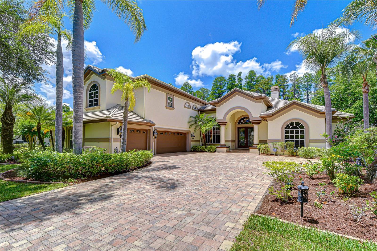 PASCO SUNSET LAKES - Residential