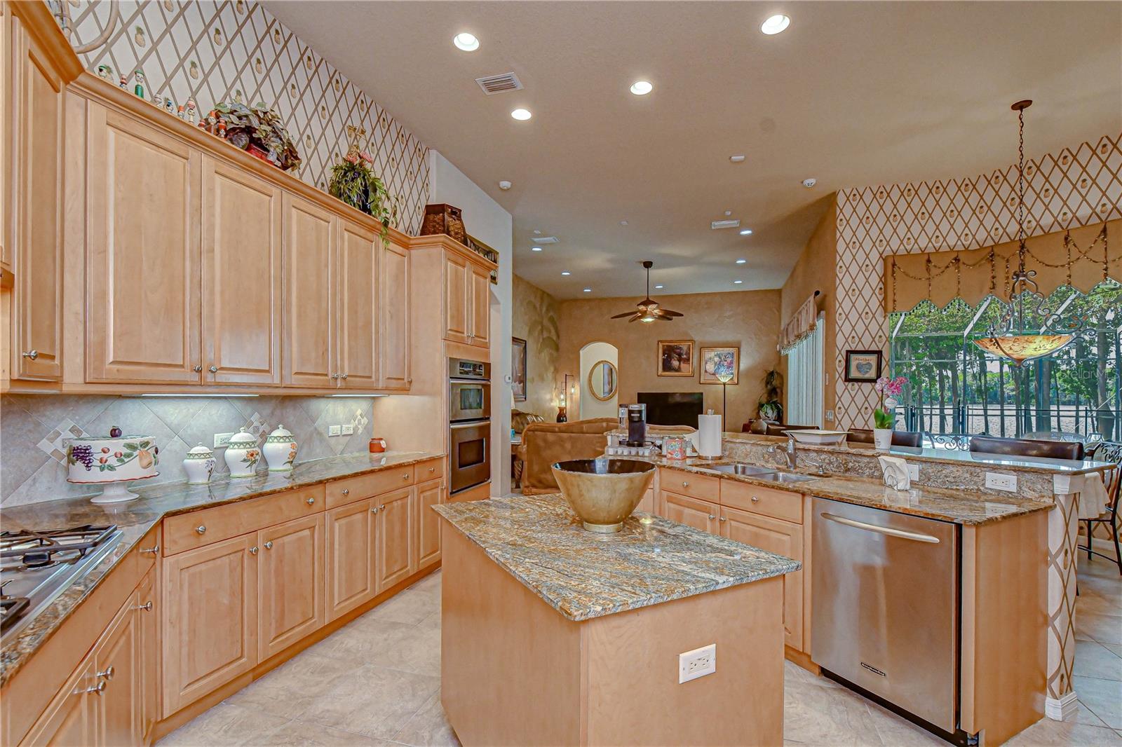PASCO SUNSET LAKES - Residential