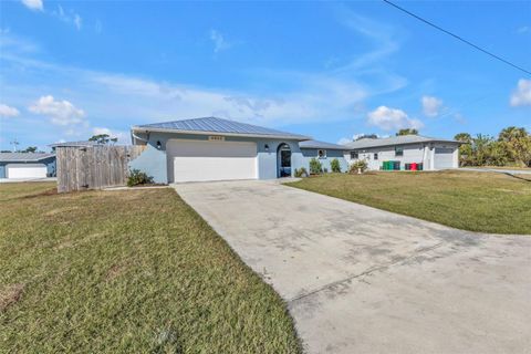 A home in PORT CHARLOTTE