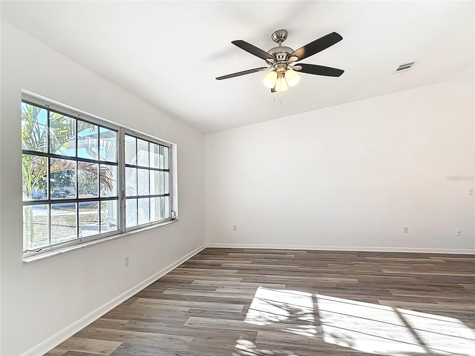 2183 RIO DE JANEIRO AVENUE