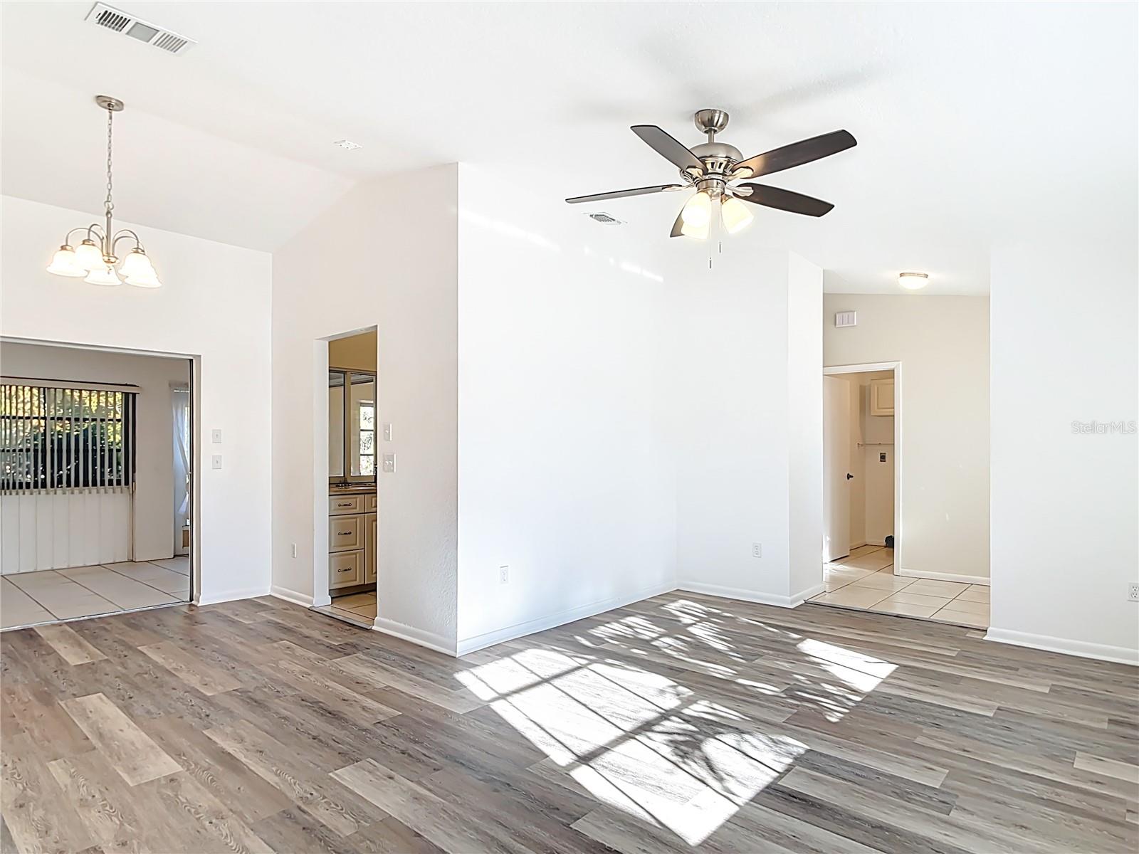 2183 RIO DE JANEIRO AVENUE