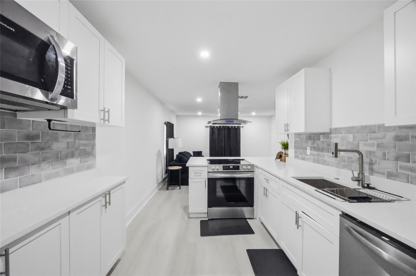 WESTMORELAND PINES - Residential