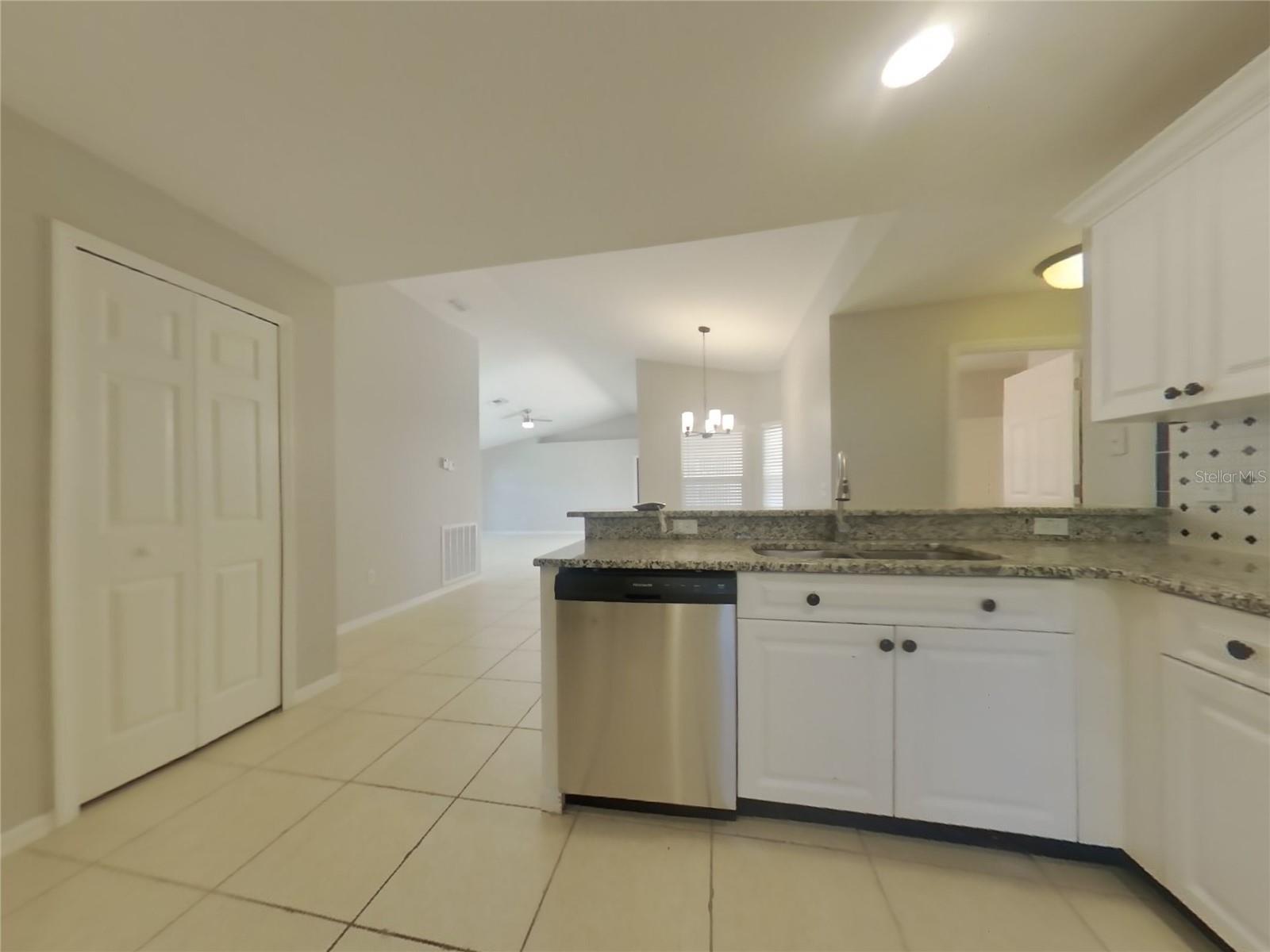 PORT CHARLOTTE SUB 08 - Residential Lease
