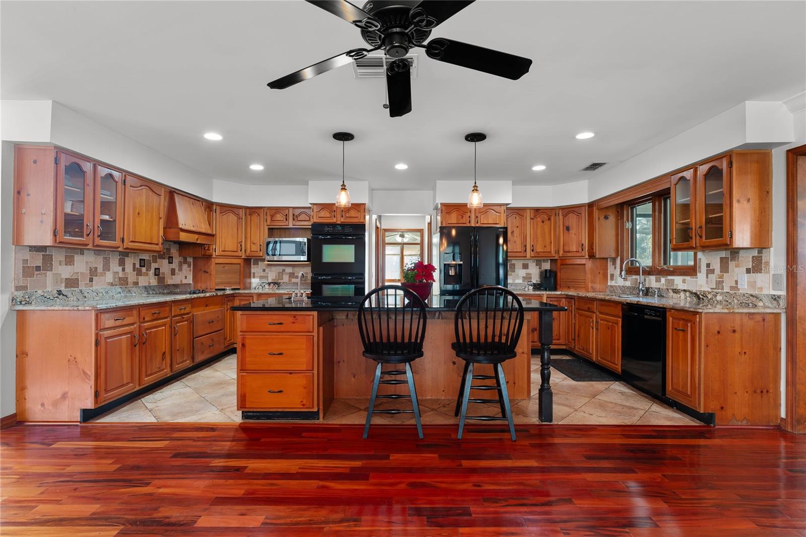 HICKORY HILL ACRES - Residential