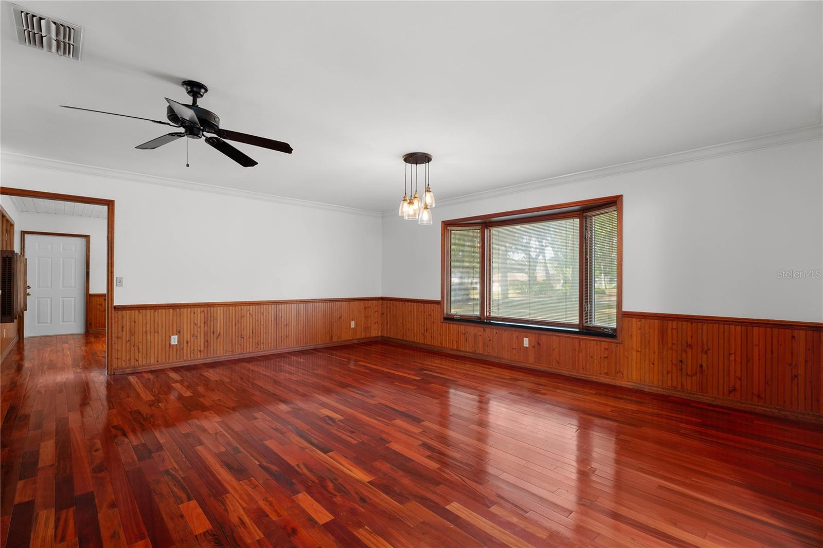 HICKORY HILL ACRES - Residential