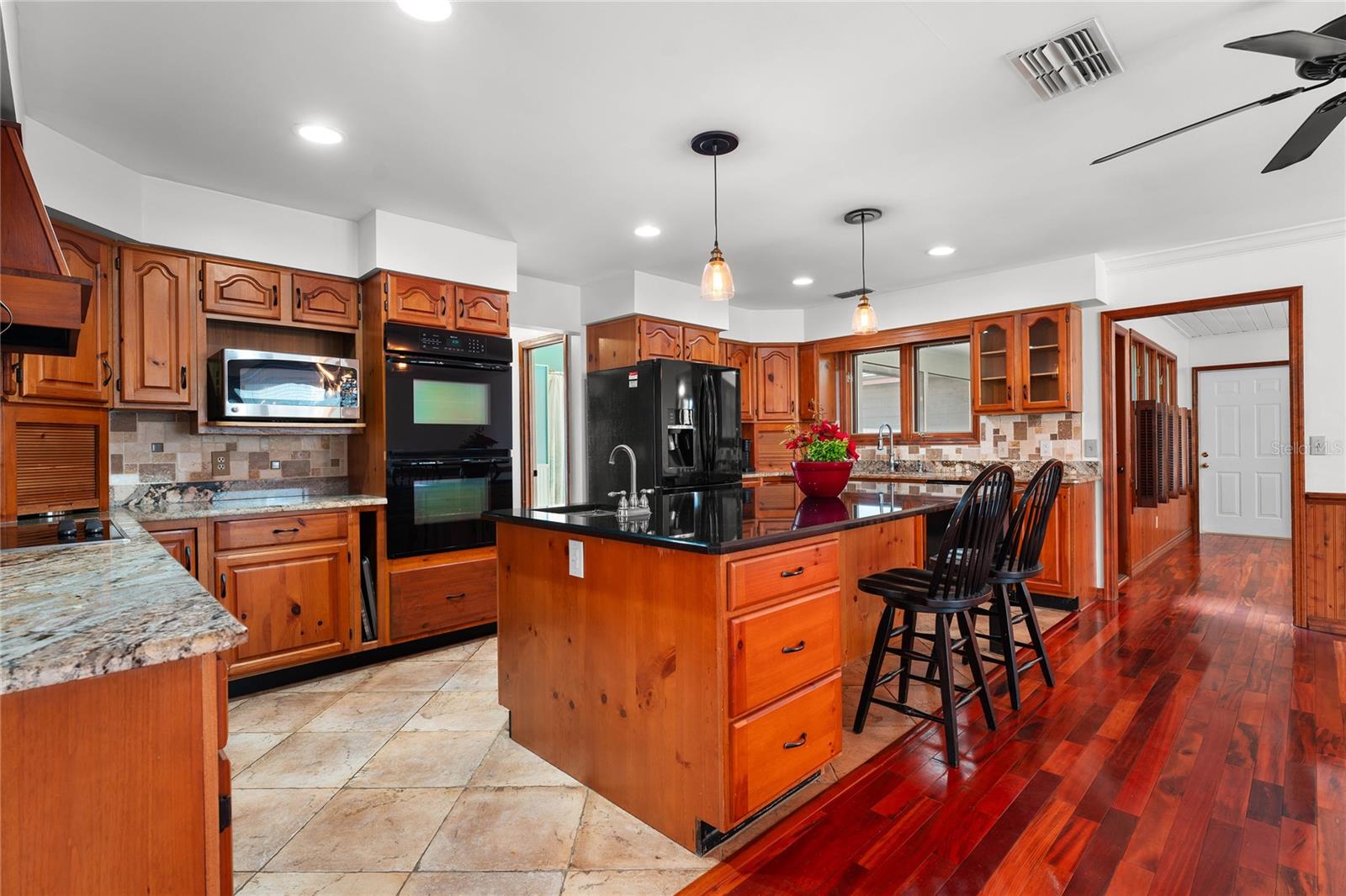 HICKORY HILL ACRES - Residential