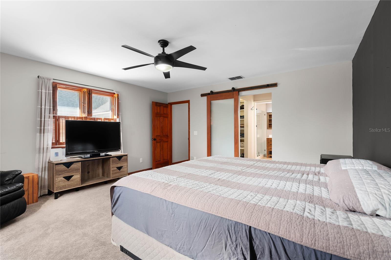 HICKORY HILL ACRES - Residential