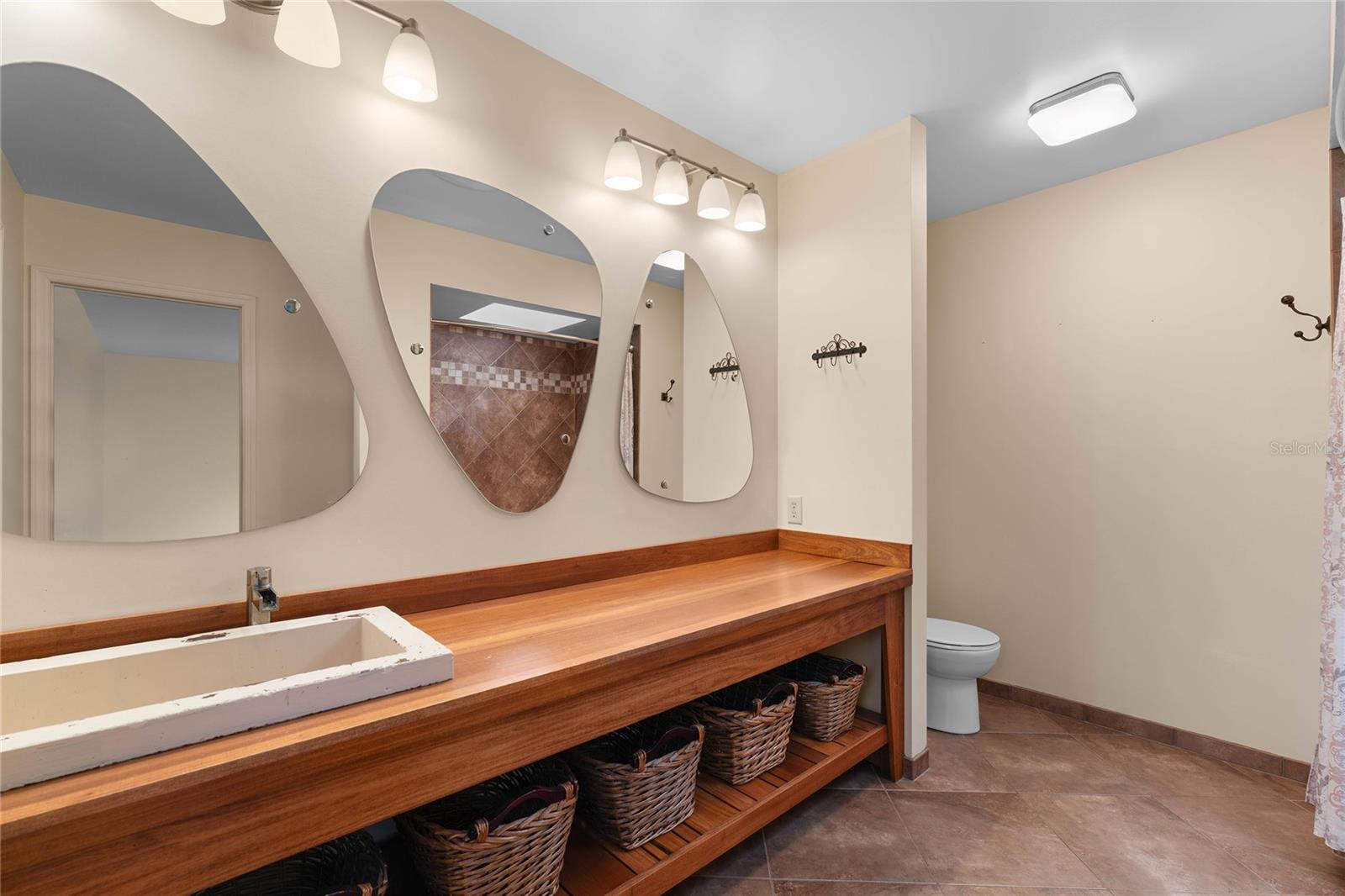 HICKORY HILL ACRES - Residential