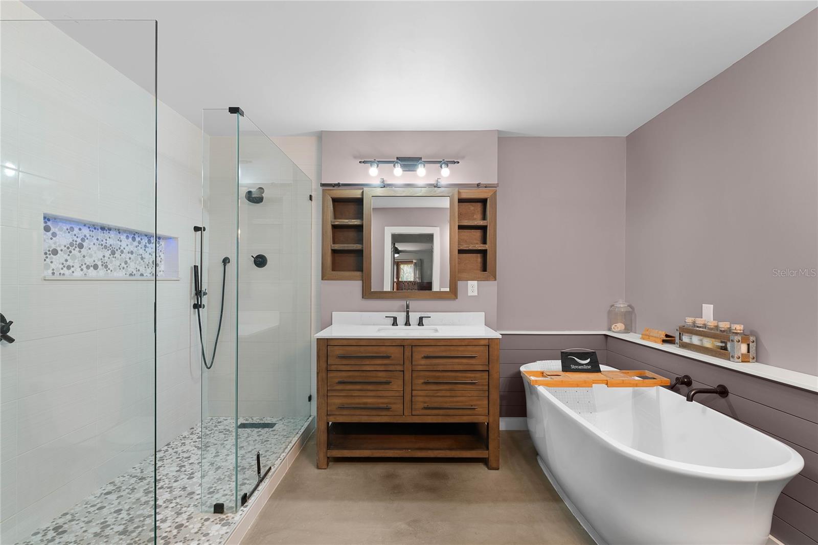 HICKORY HILL ACRES - Residential