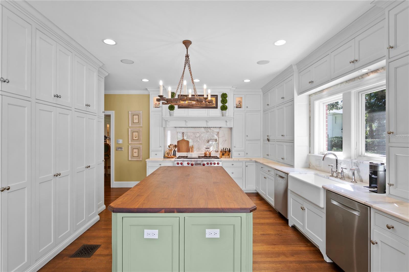 GOLF VIEW PARK 11 PAGE 72 - Residential