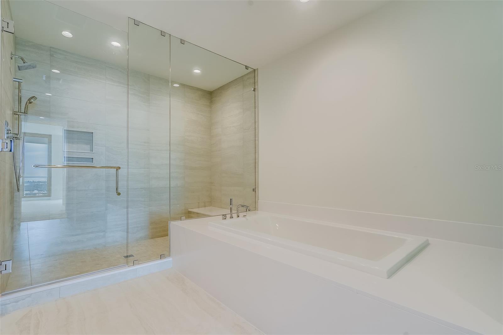 SALTAIRE ST PETERSBURG - Residential