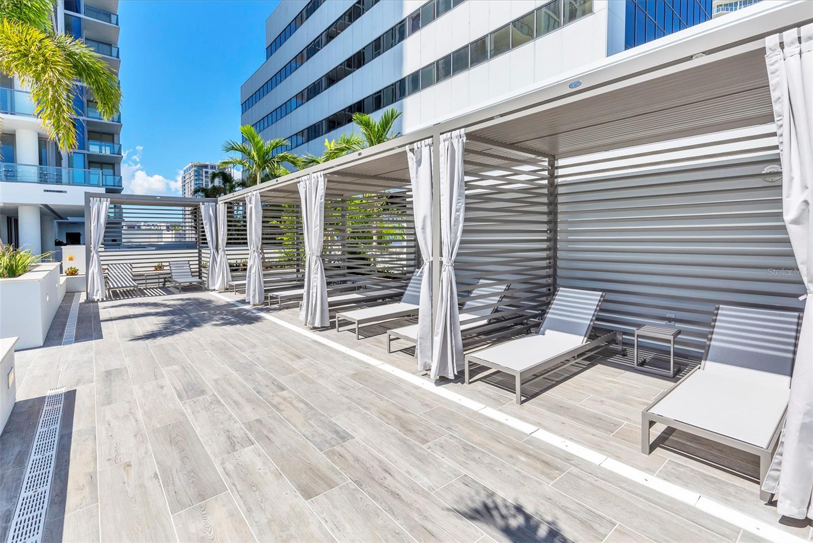 SALTAIRE ST PETERSBURG - Residential