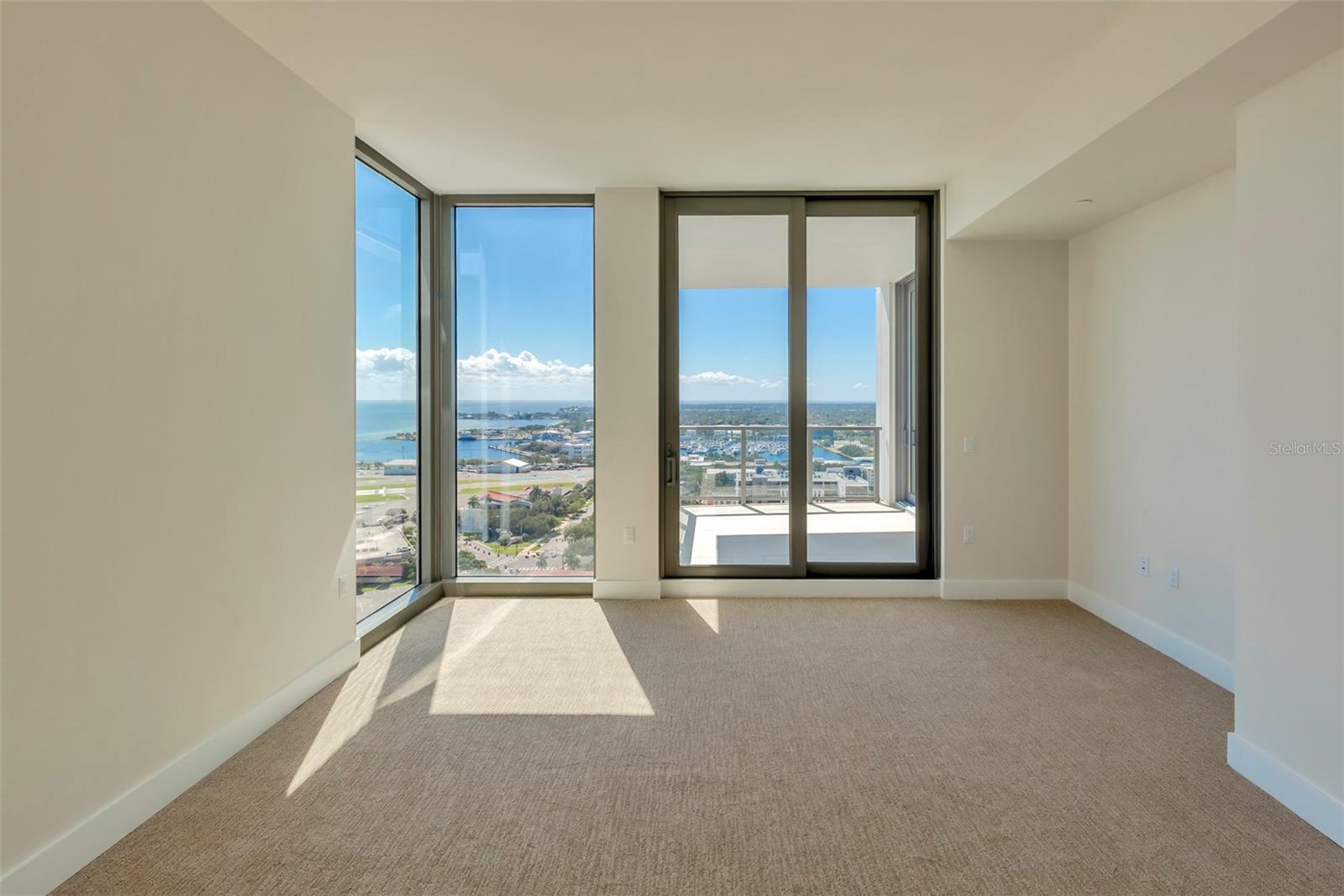 SALTAIRE ST PETERSBURG - Residential