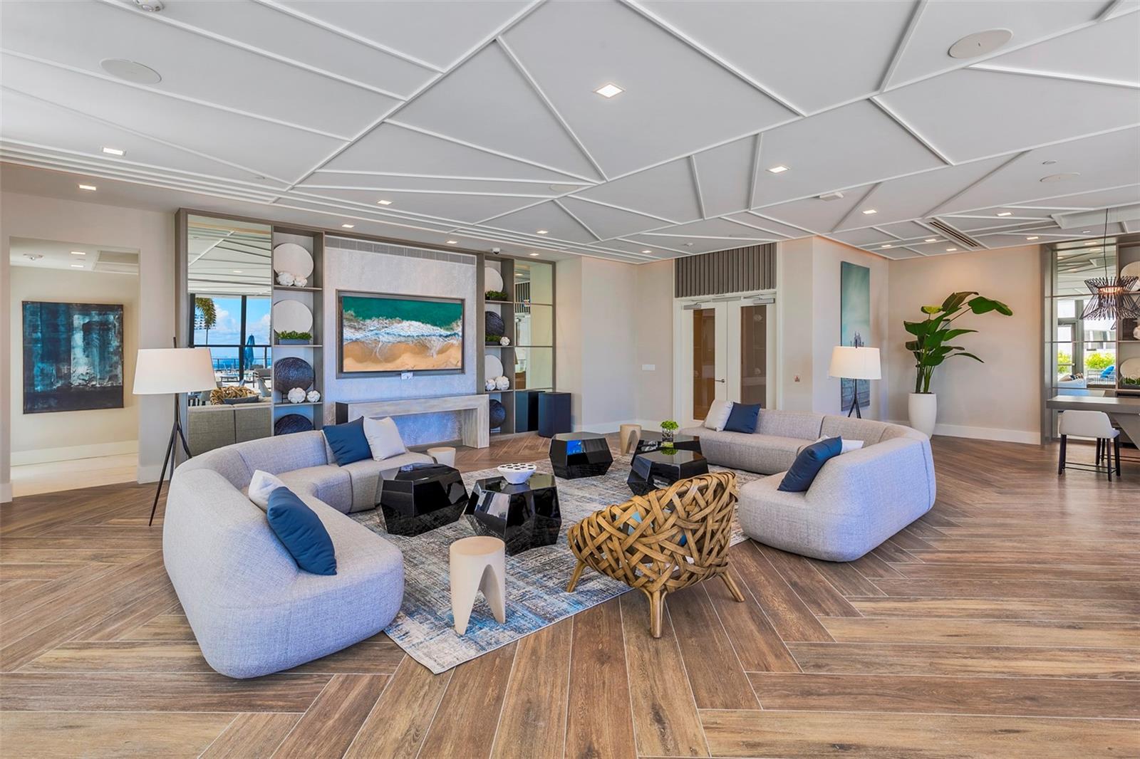 SALTAIRE ST PETERSBURG - Residential