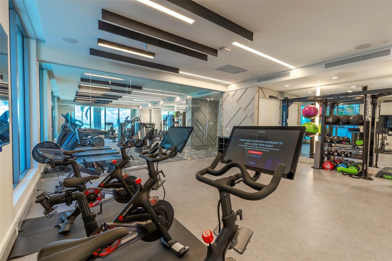 SALTAIRE ST PETERSBURG - Residential