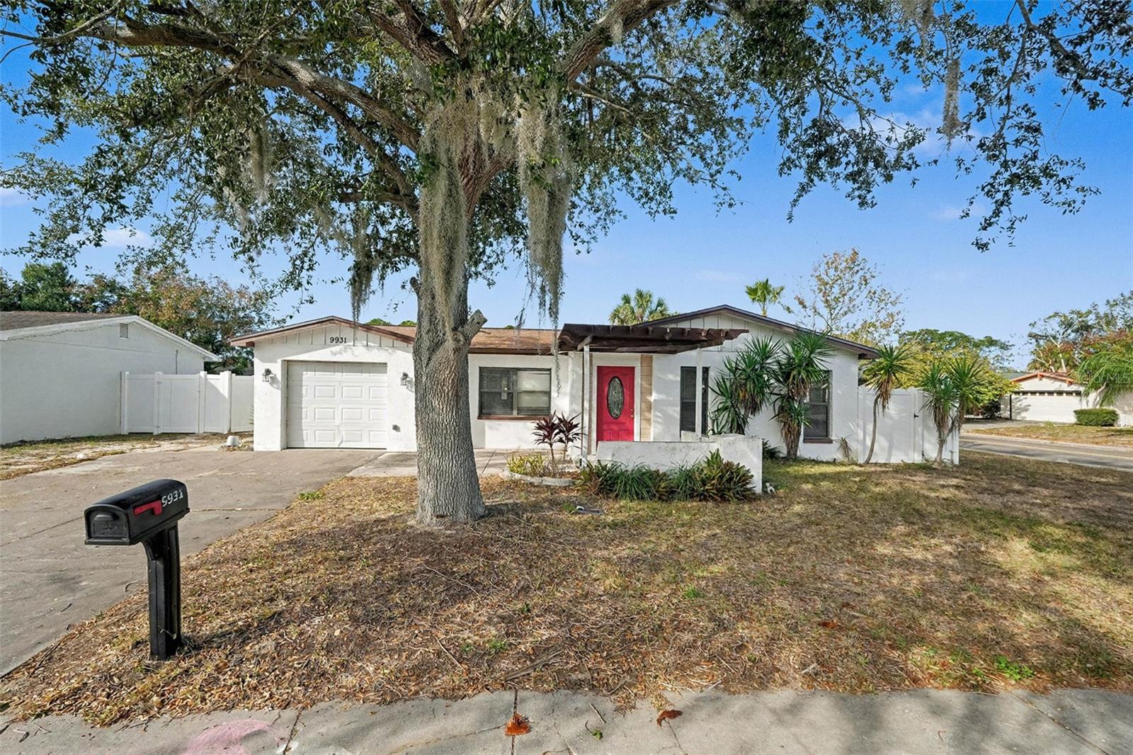 THE LAKES - Residential Lease