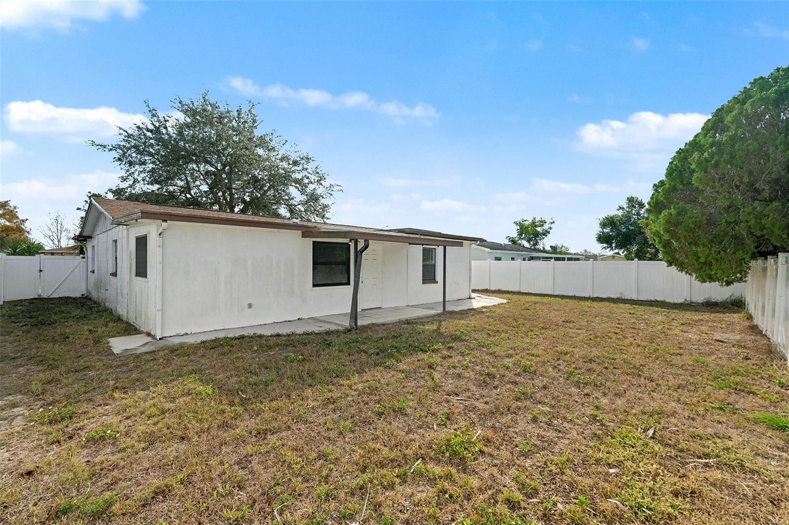 THE LAKES - Residential Lease