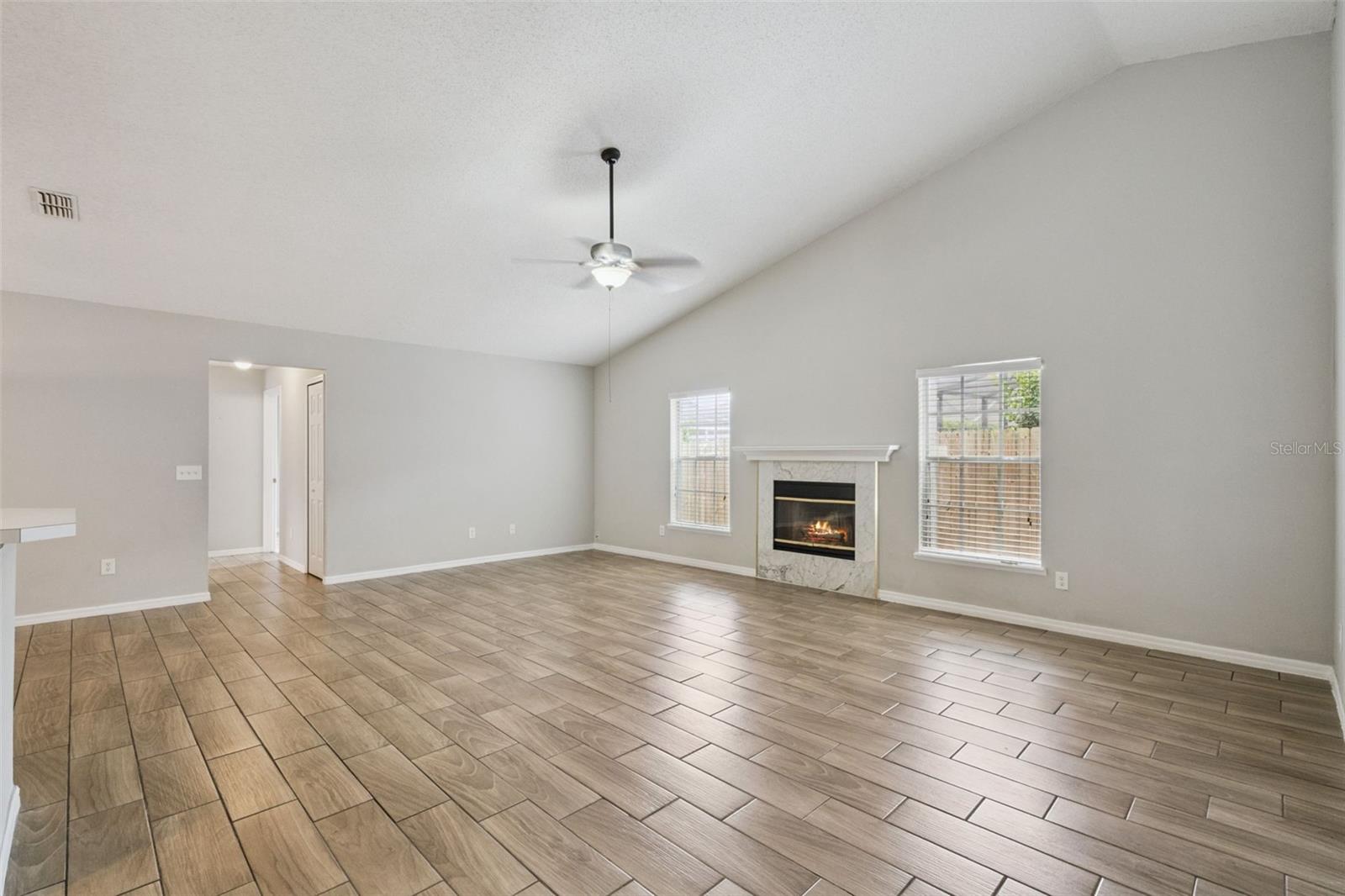 TWIN RIVERS - Residential