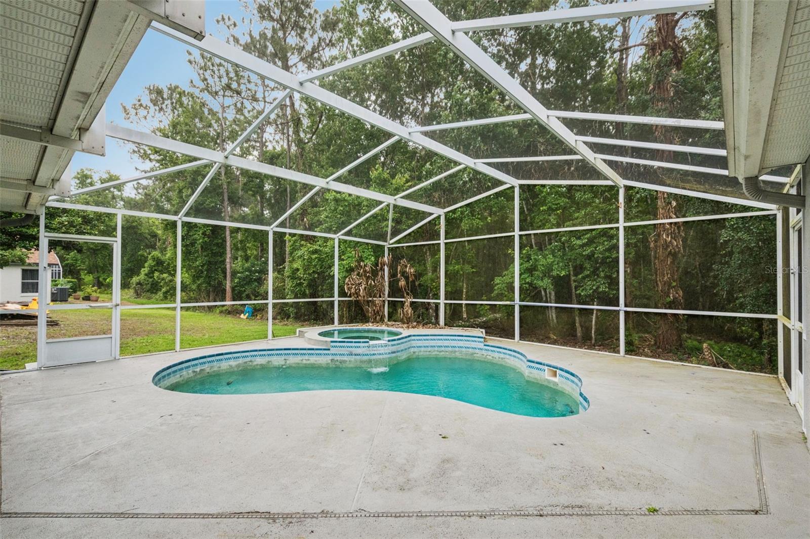 TWIN RIVERS - Residential