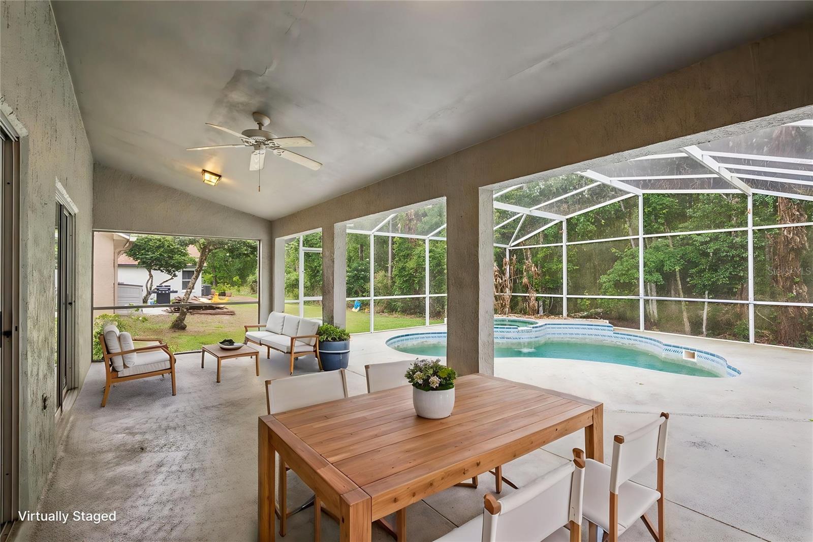 TWIN RIVERS - Residential