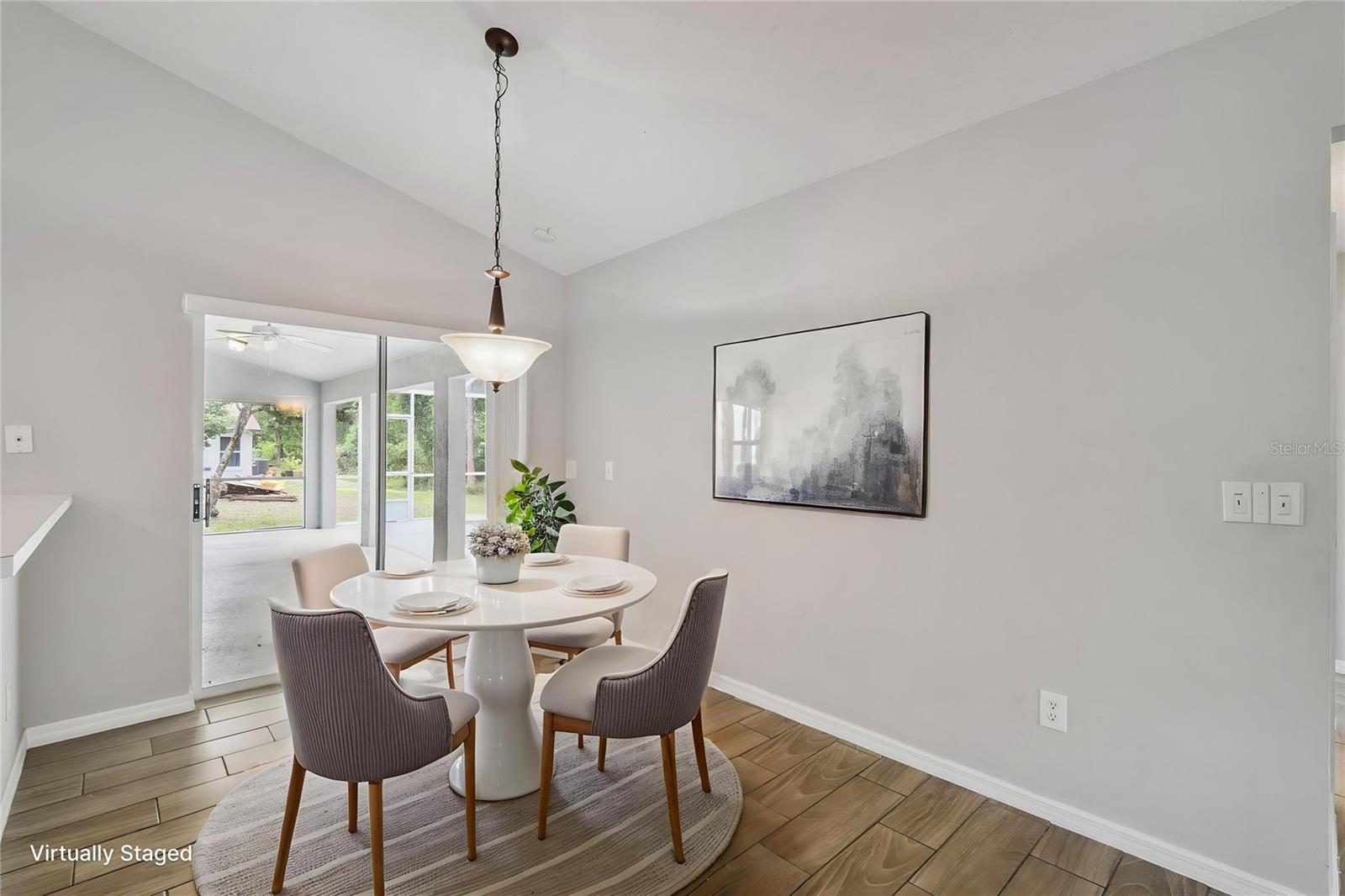 TWIN RIVERS - Residential