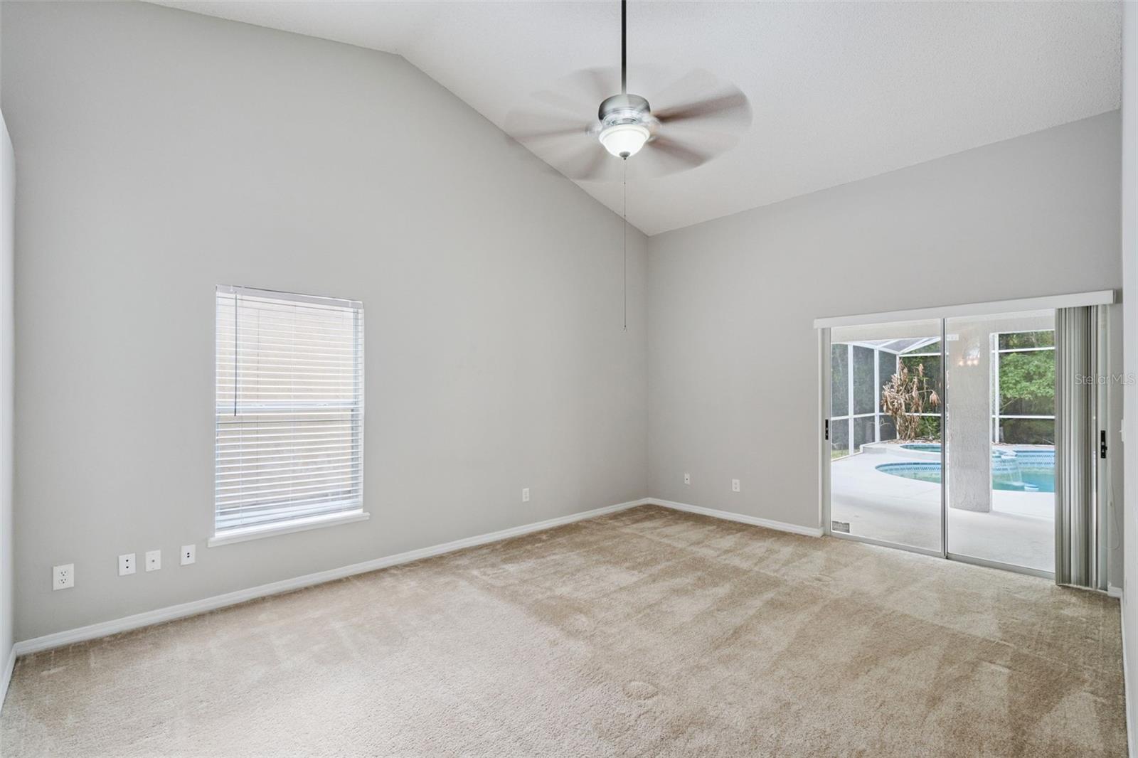 TWIN RIVERS - Residential