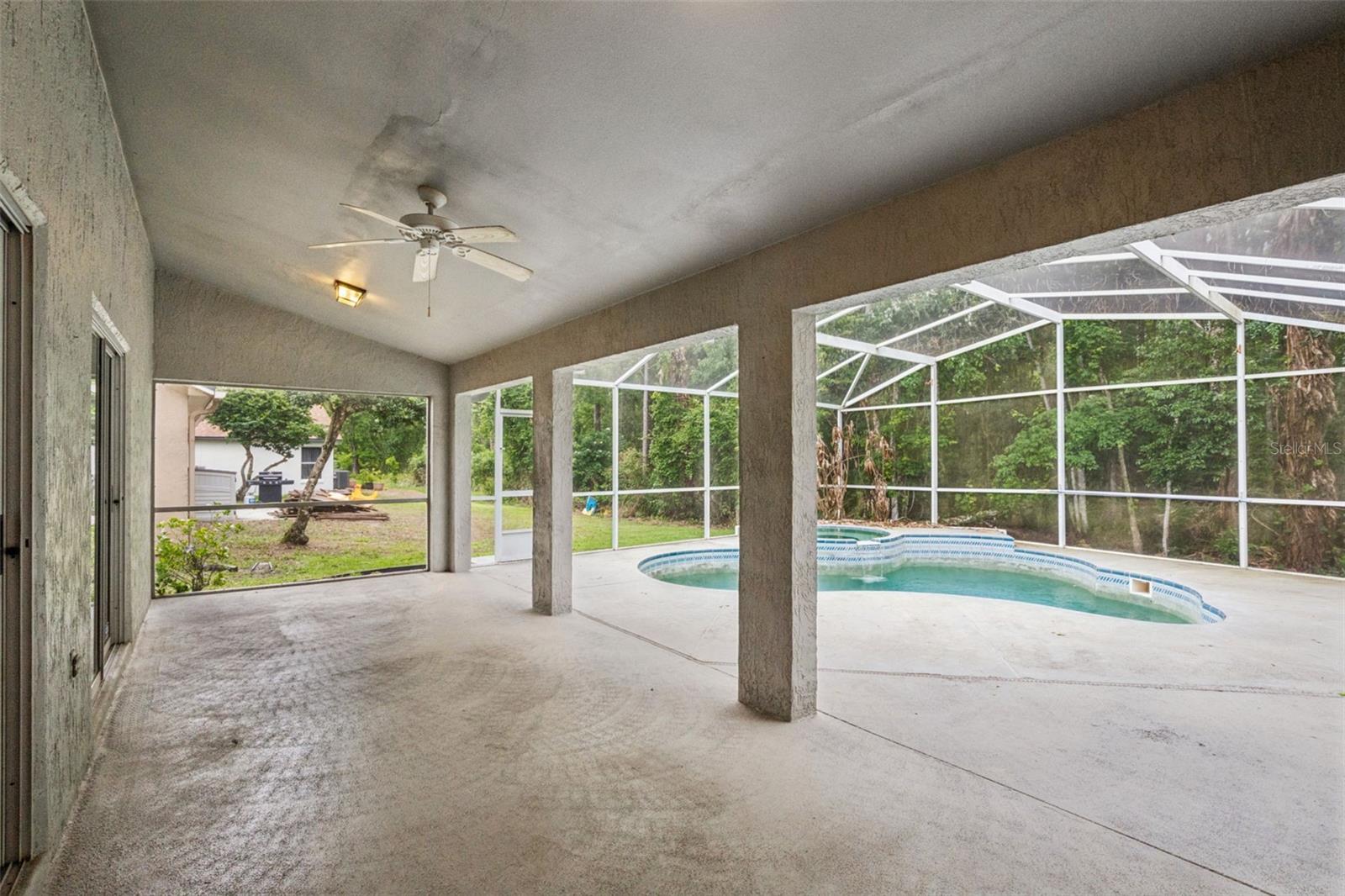 TWIN RIVERS - Residential