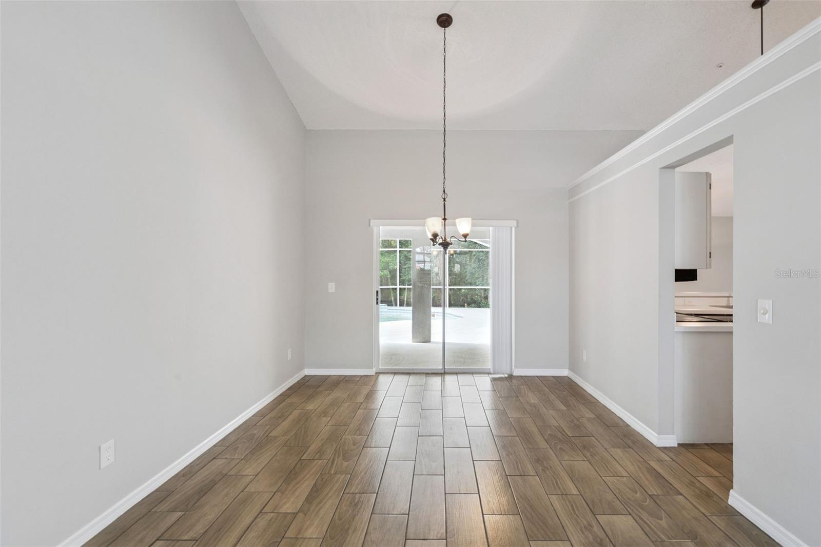 TWIN RIVERS - Residential