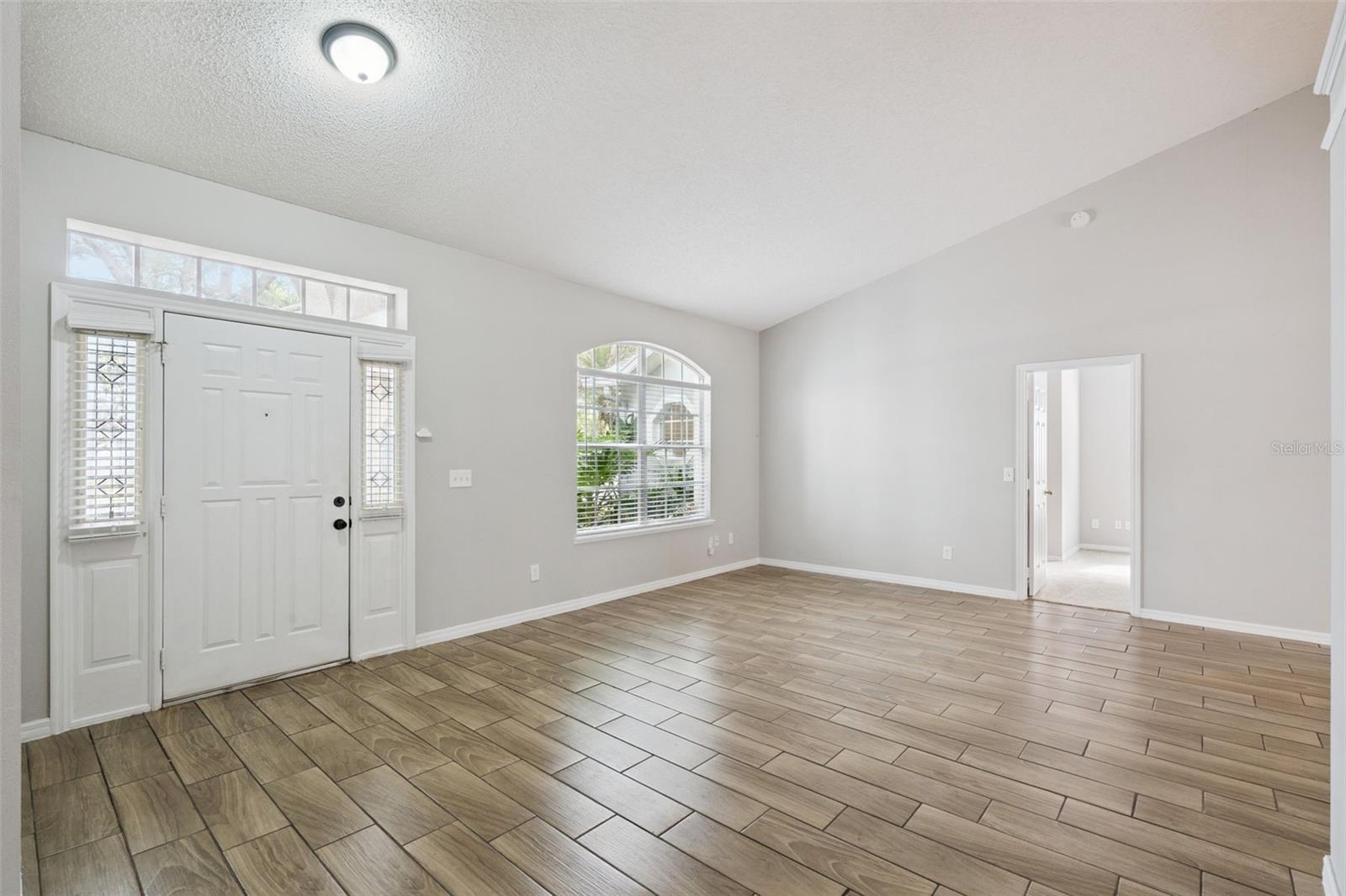 TWIN RIVERS - Residential