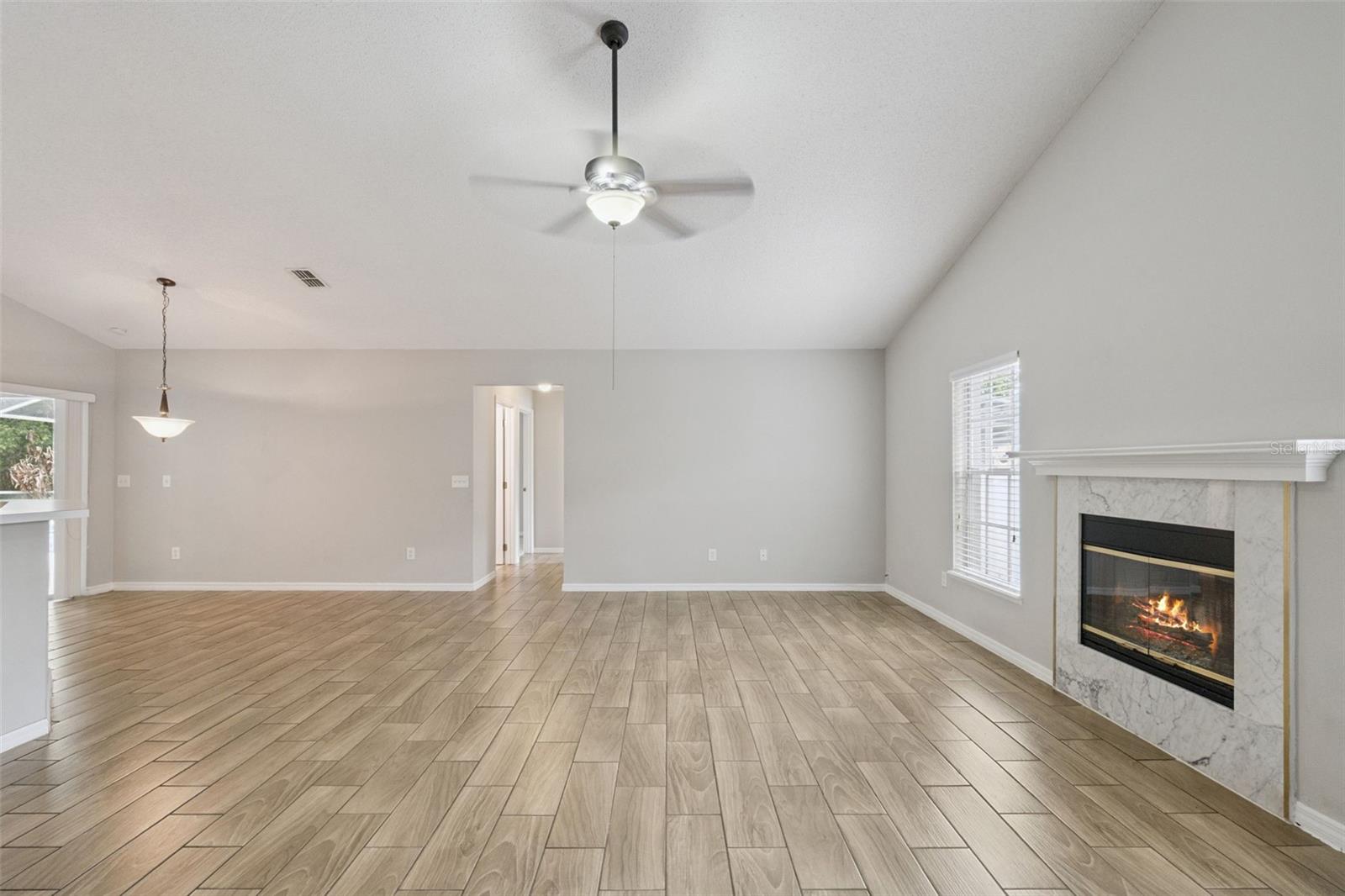 TWIN RIVERS - Residential