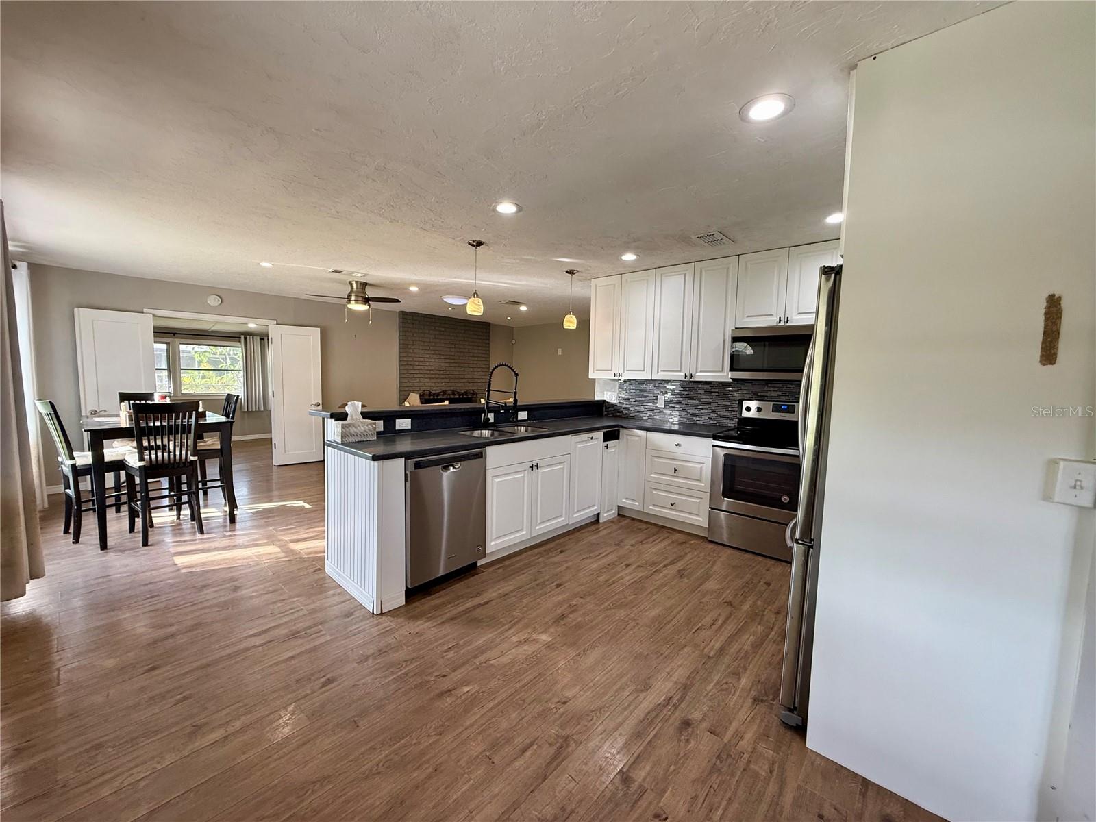 SARASOTA SPGS - Residential Lease