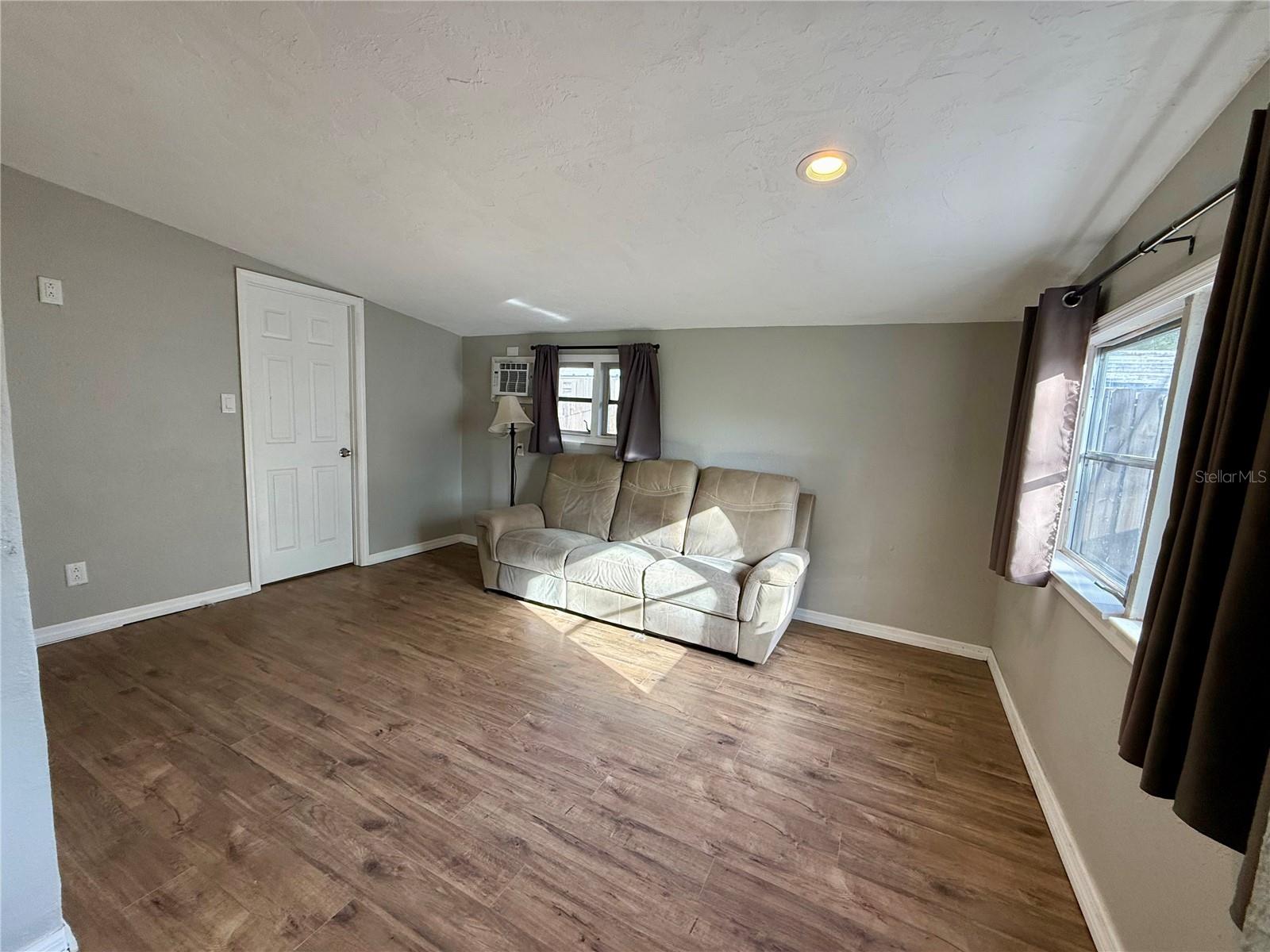 SARASOTA SPGS - Residential Lease