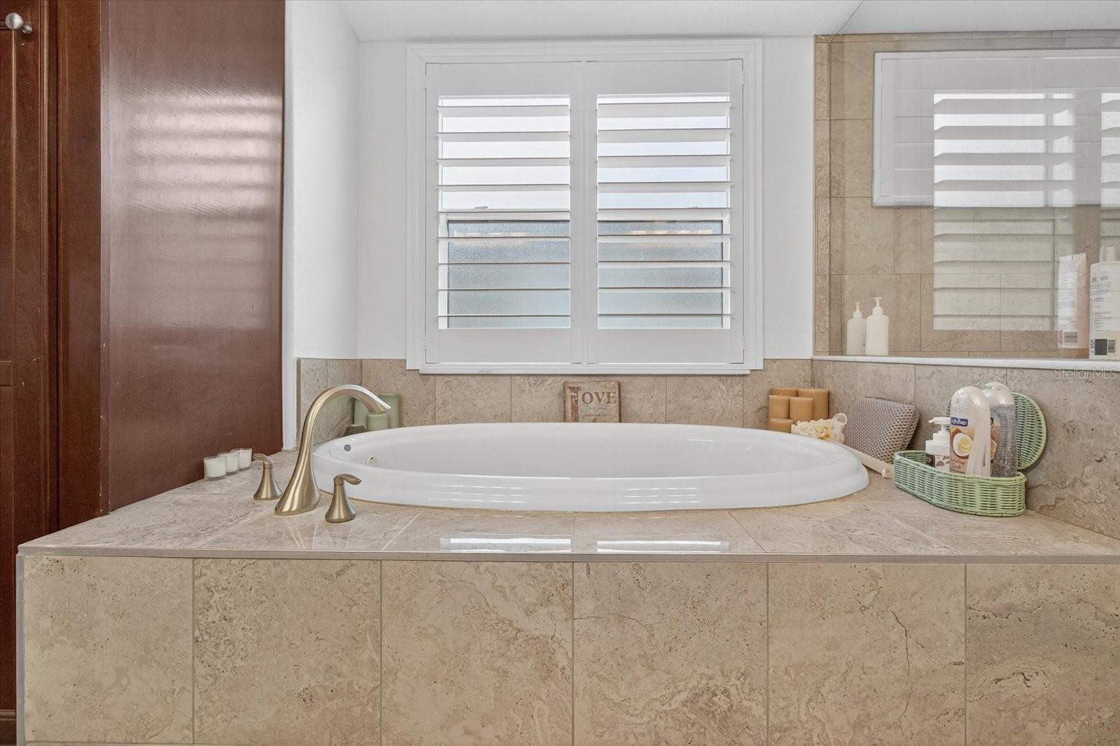 TOWNHOMES AT PELICAN POINTE - Residential