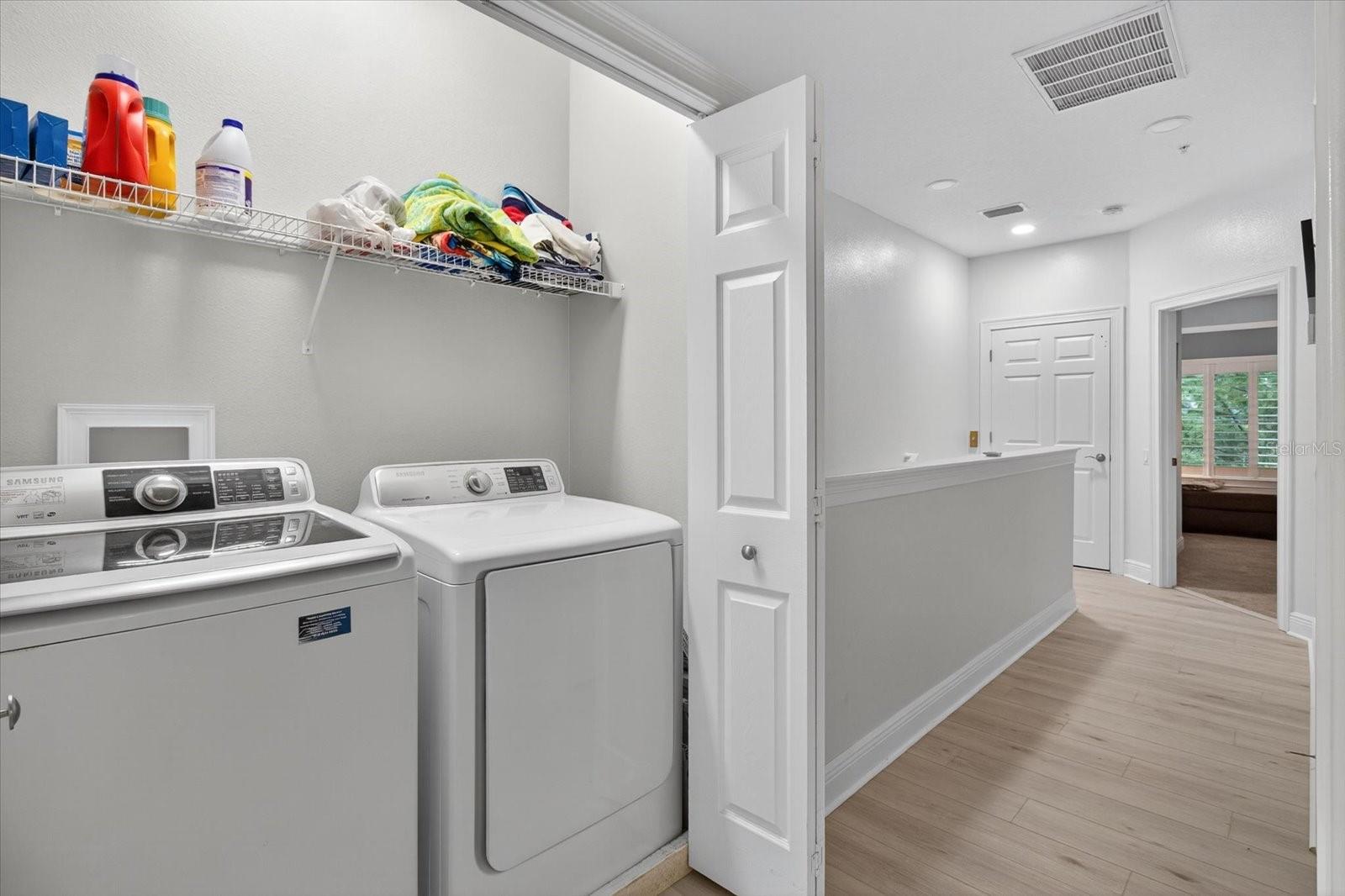 TOWNHOMES AT PELICAN POINTE - Residential