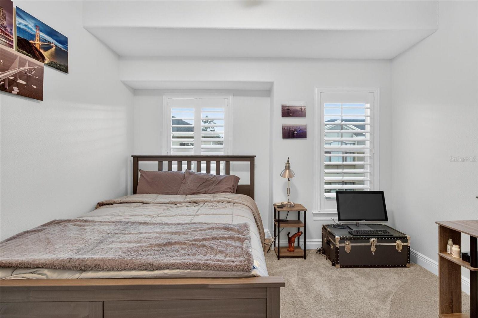 TOWNHOMES AT PELICAN POINTE - Residential