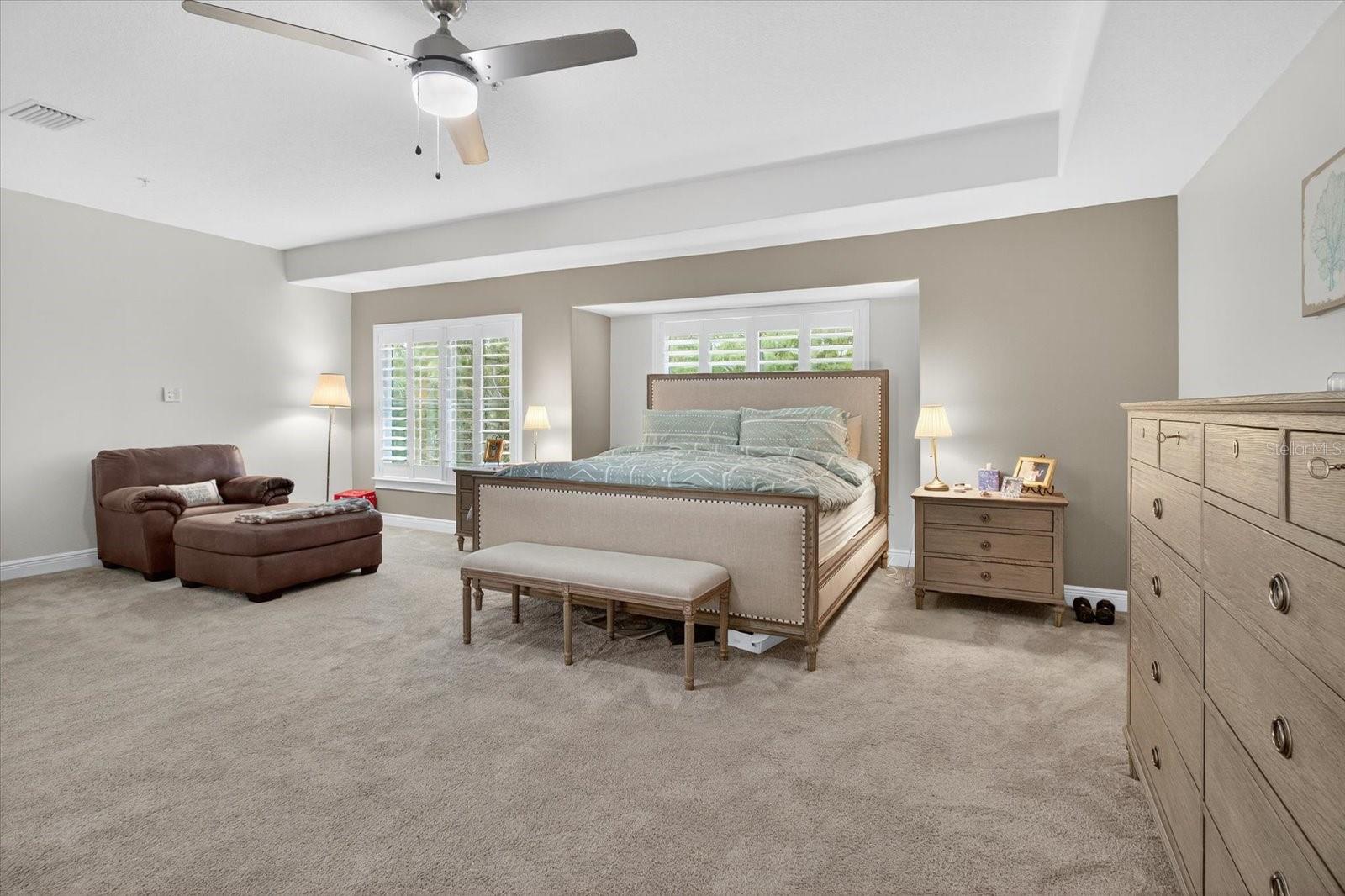 TOWNHOMES AT PELICAN POINTE - Residential