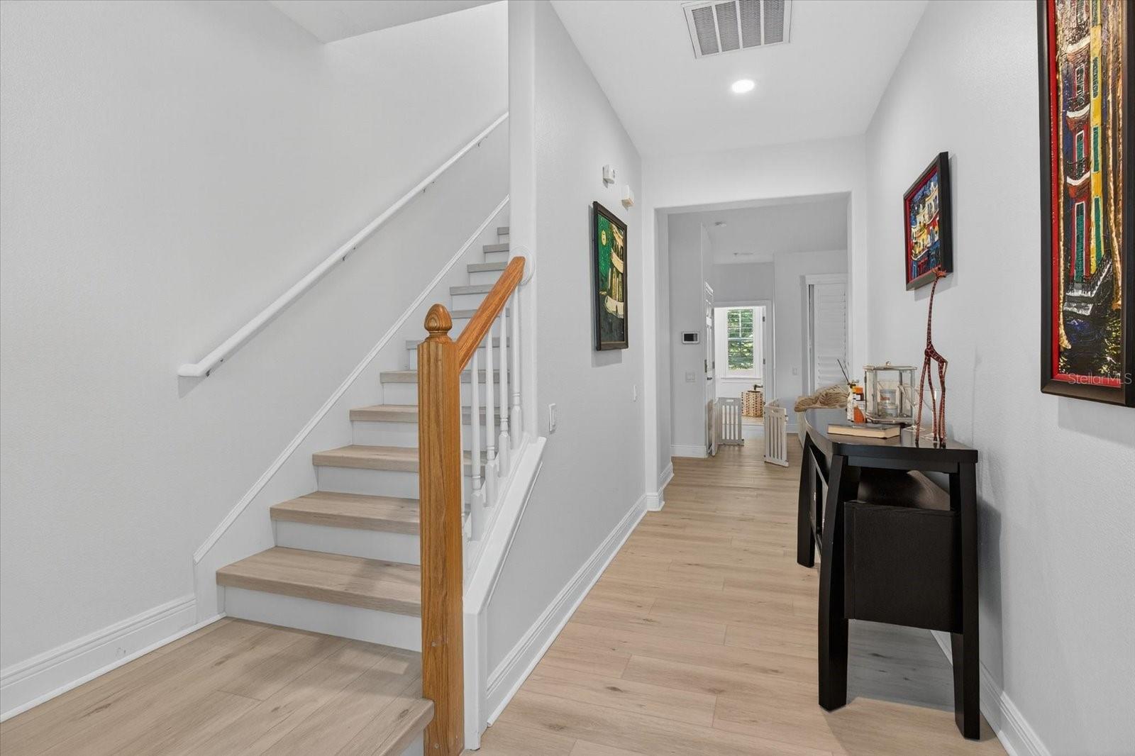 TOWNHOMES AT PELICAN POINTE - Residential