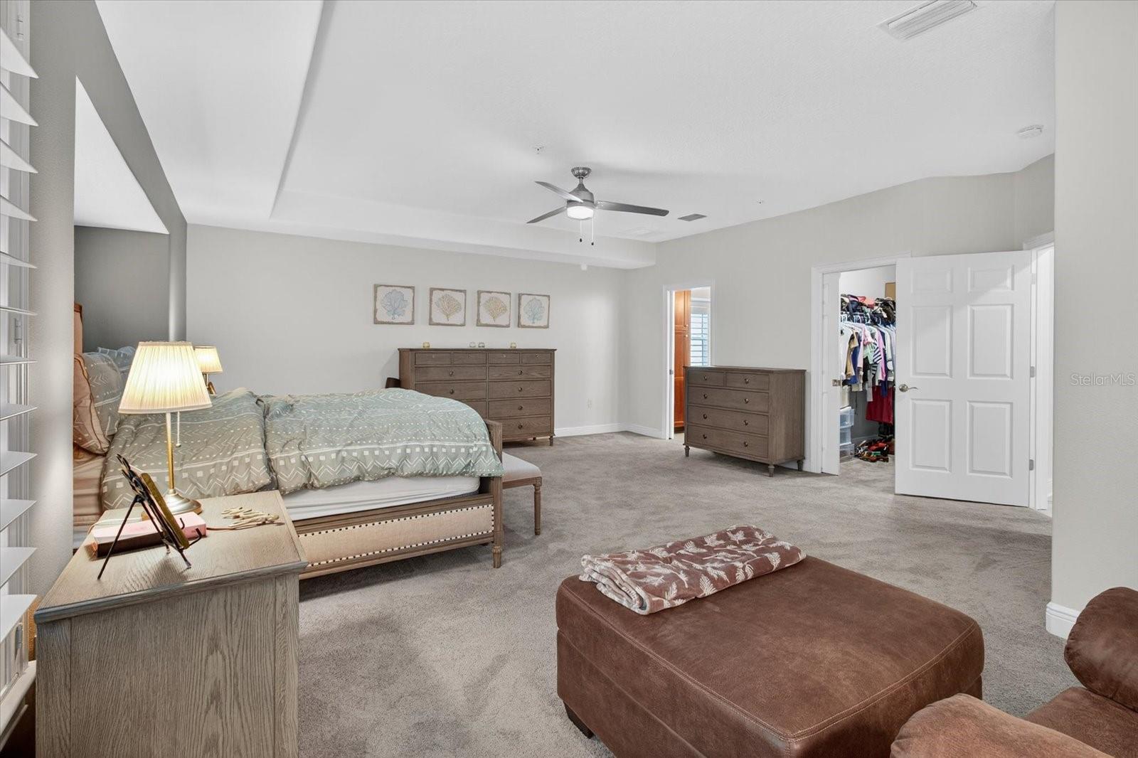 TOWNHOMES AT PELICAN POINTE - Residential