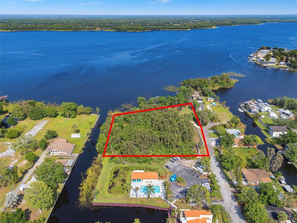 Photo of 2661 Cyprus Drive, Palm Harbor, FL 34684 (MLS # TB8381921)