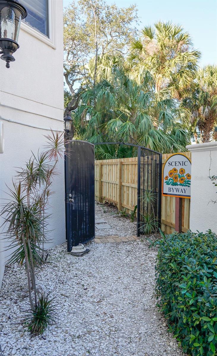 BAYHILL ESTATES - Residential