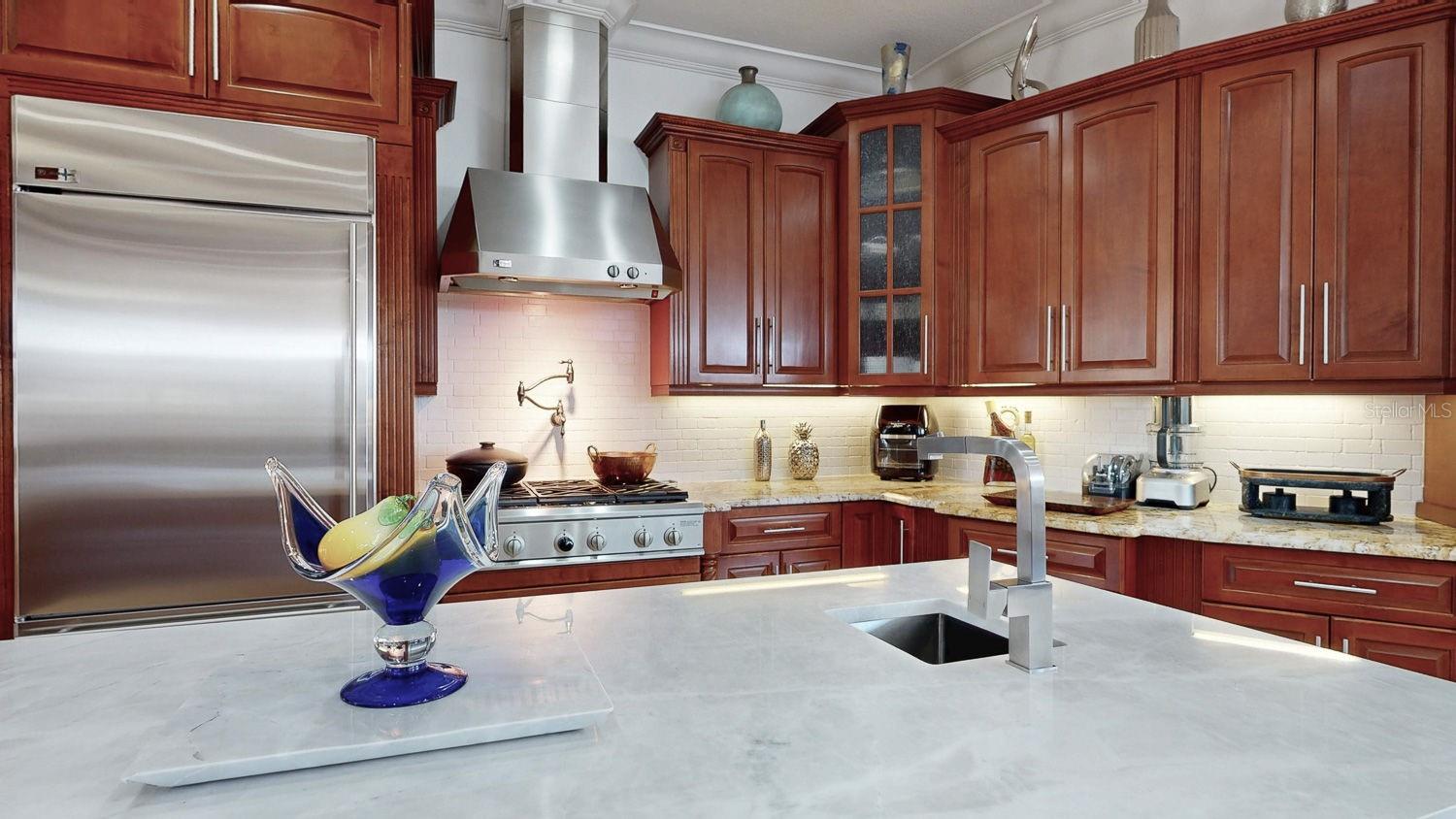 BAYHILL ESTATES - Residential