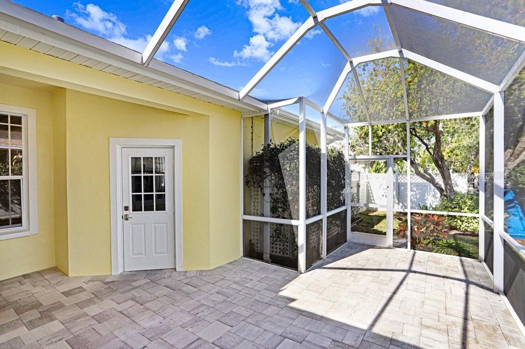 WESTCHASE - WEST PARK VILLAGE - Residential