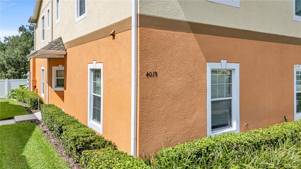 Photo of 4019 Winding Vine Drive, Lakeland, FL 33812 (MLS # P4940151)