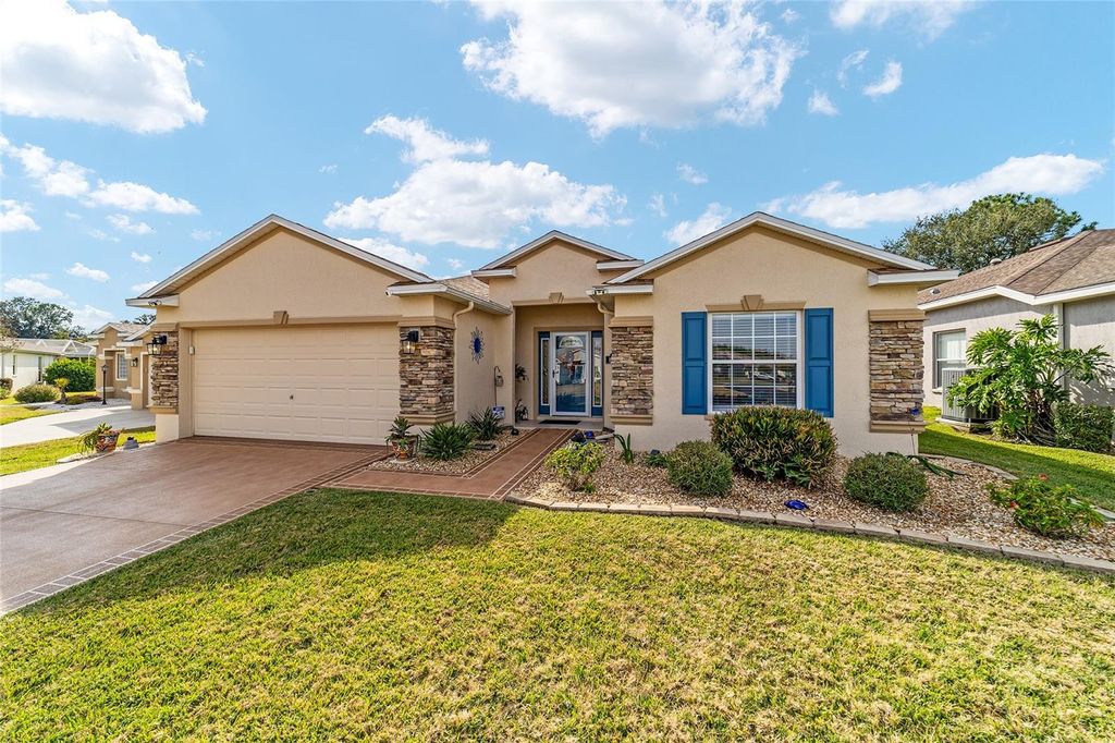 Photo of 1056 SW 159th Street, Ocala, FL 34473 (MLS # OM714050)