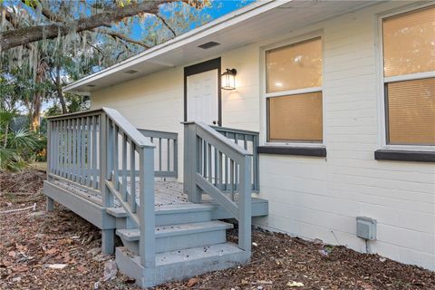 A home in WINTER HAVEN