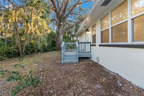 A home in WINTER HAVEN