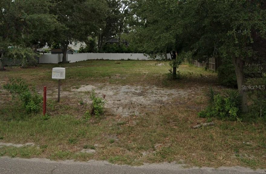 South Tampa. Vacant Lot. Ready to build. Plant High School district.